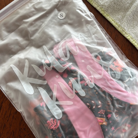 Kulani Kinis Bikini Set - Picture 3 of 5